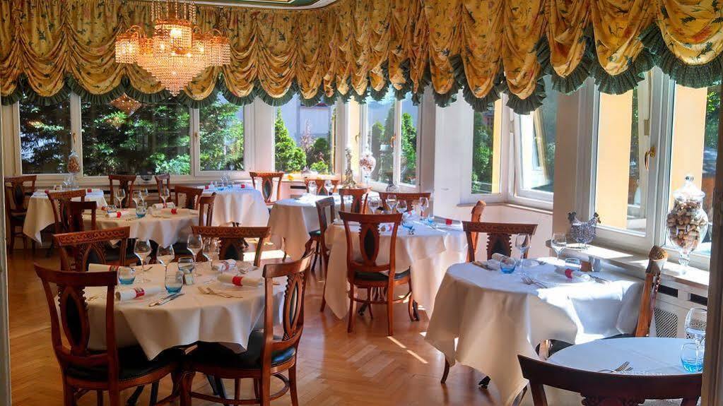 Hotel Restaurant Du Parc Thann Exterior foto